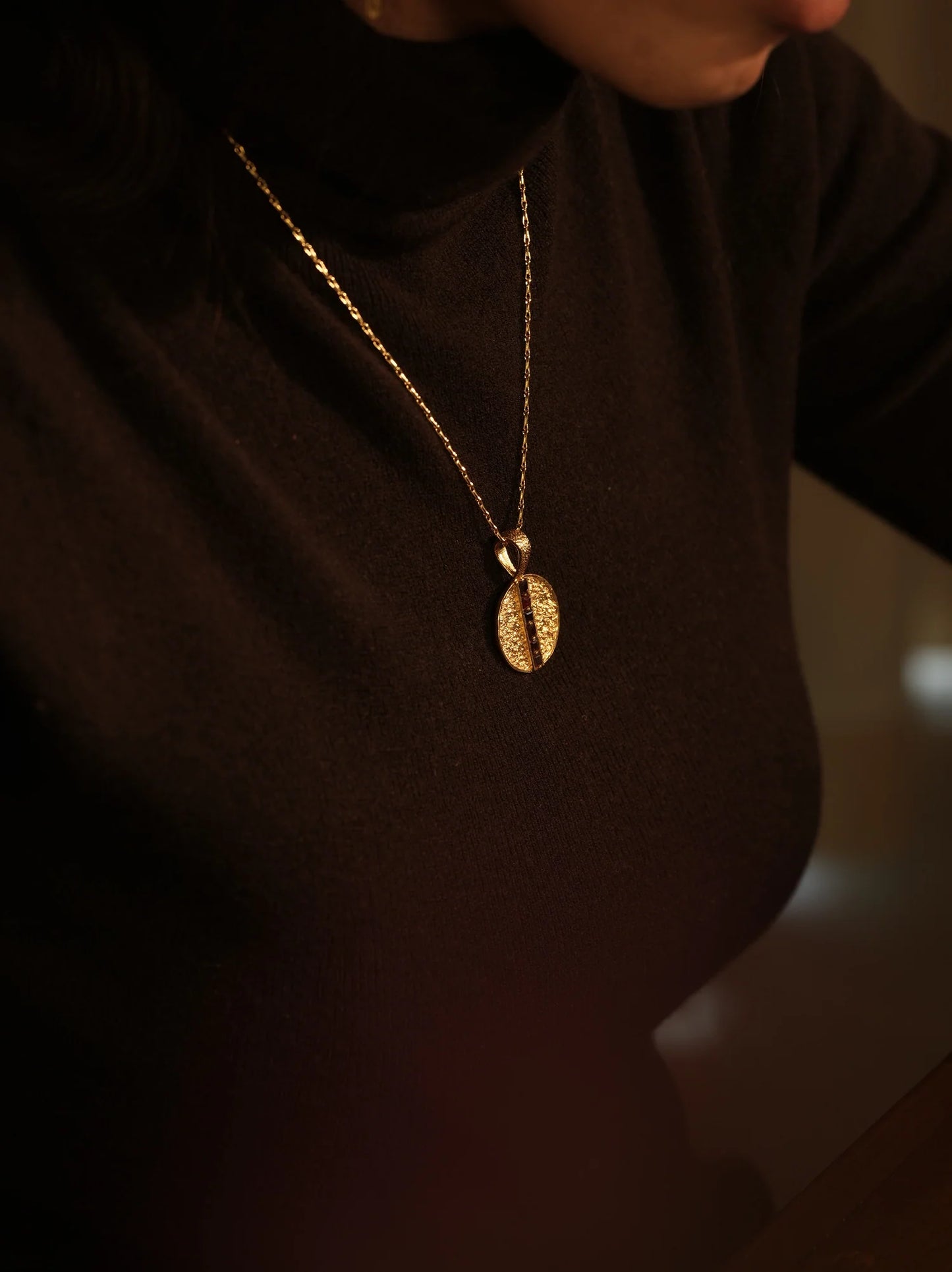 Sun Traces Necklace